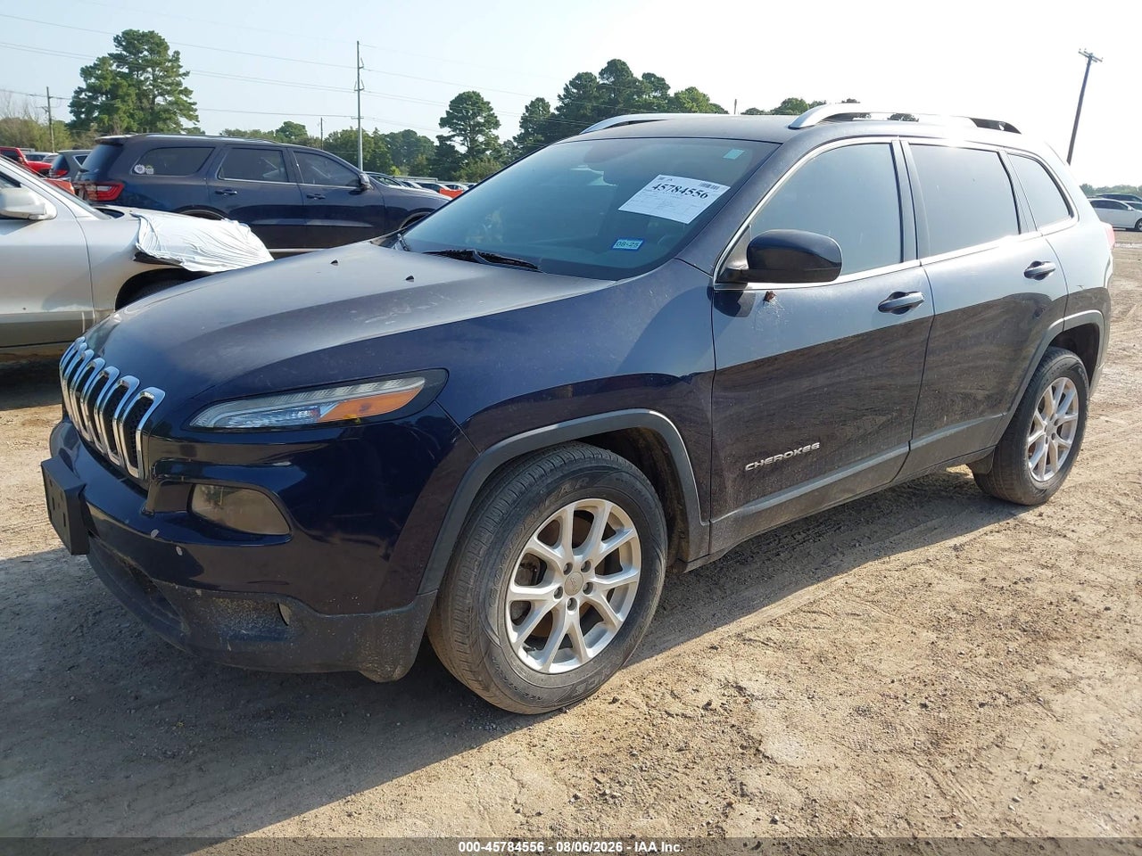 2016 JEEP CHEROKEE LATITUDE · 2/11