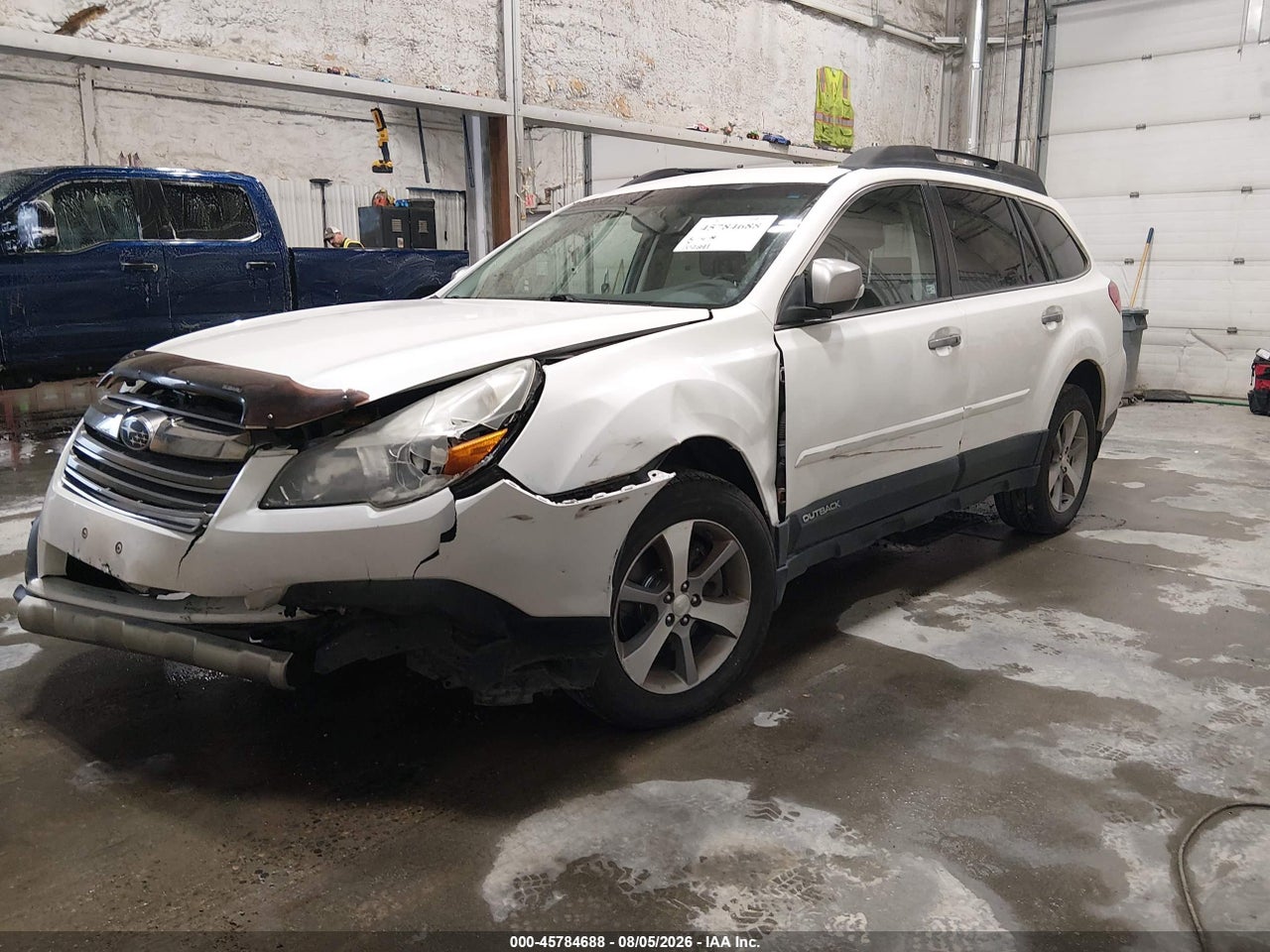 2013 SUBARU OUTBACK 3.6R LIMITED · 2/11