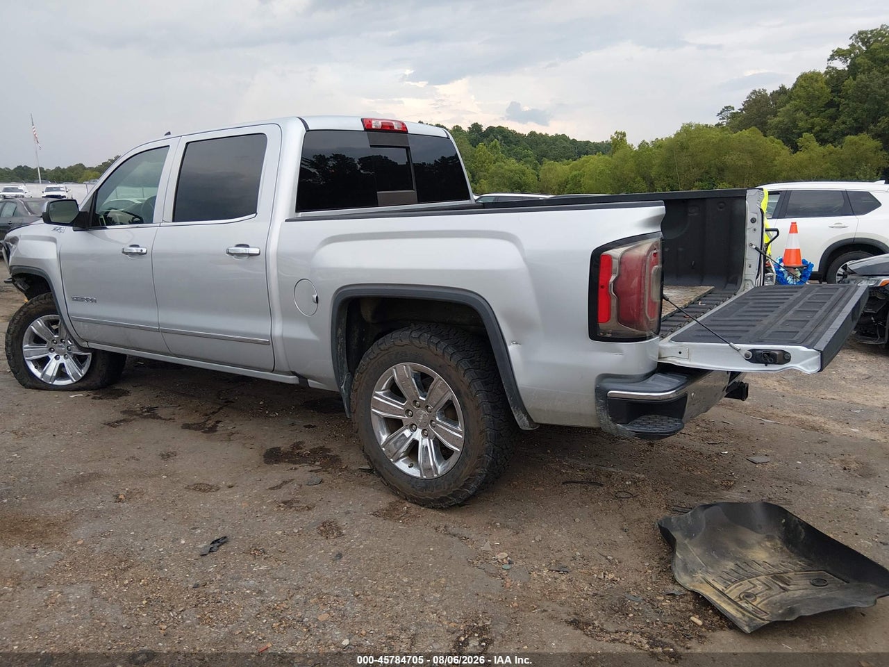 3GTU2NEC8GG****** · 2016 GMC SIERRA 1500 SLT · 3/11