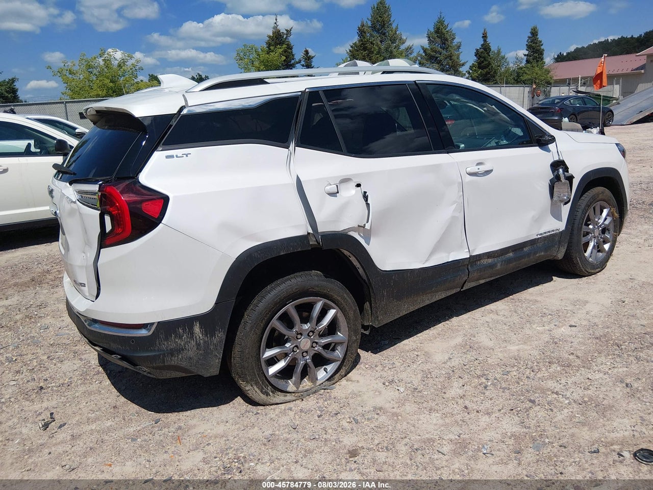 2022 GMC TERRAIN AWD SLT · 4/11