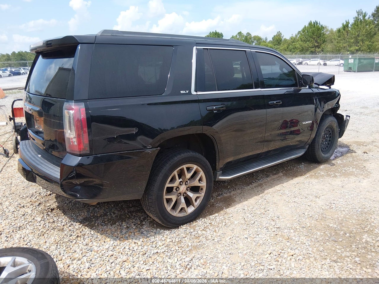 2016 GMC YUKON SLT · 4/11