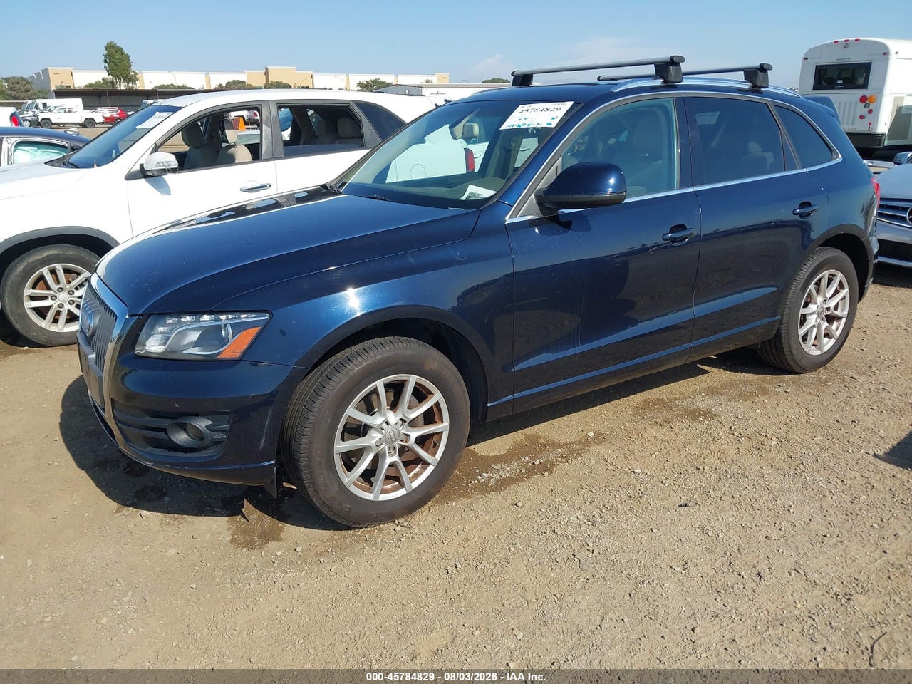 2011 AUDI Q5 2.0T PREMIUM · 2/11