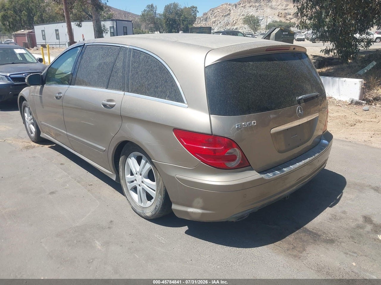 4JGCB56E98A****** · 2008 MERCEDES-BENZ R 350 · 3/11
