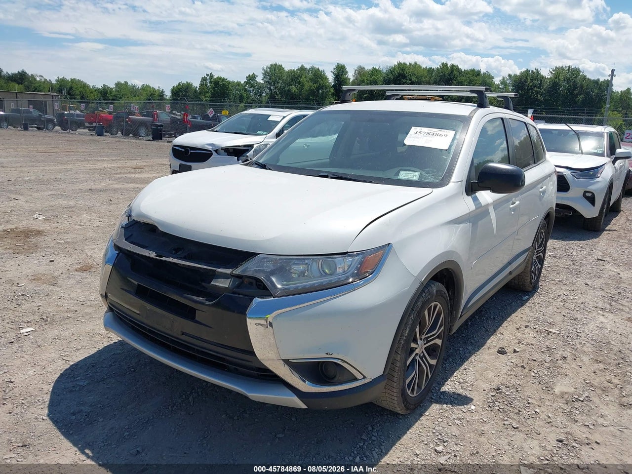 2016 MITSUBISHI OUTLANDER ES · 6/11