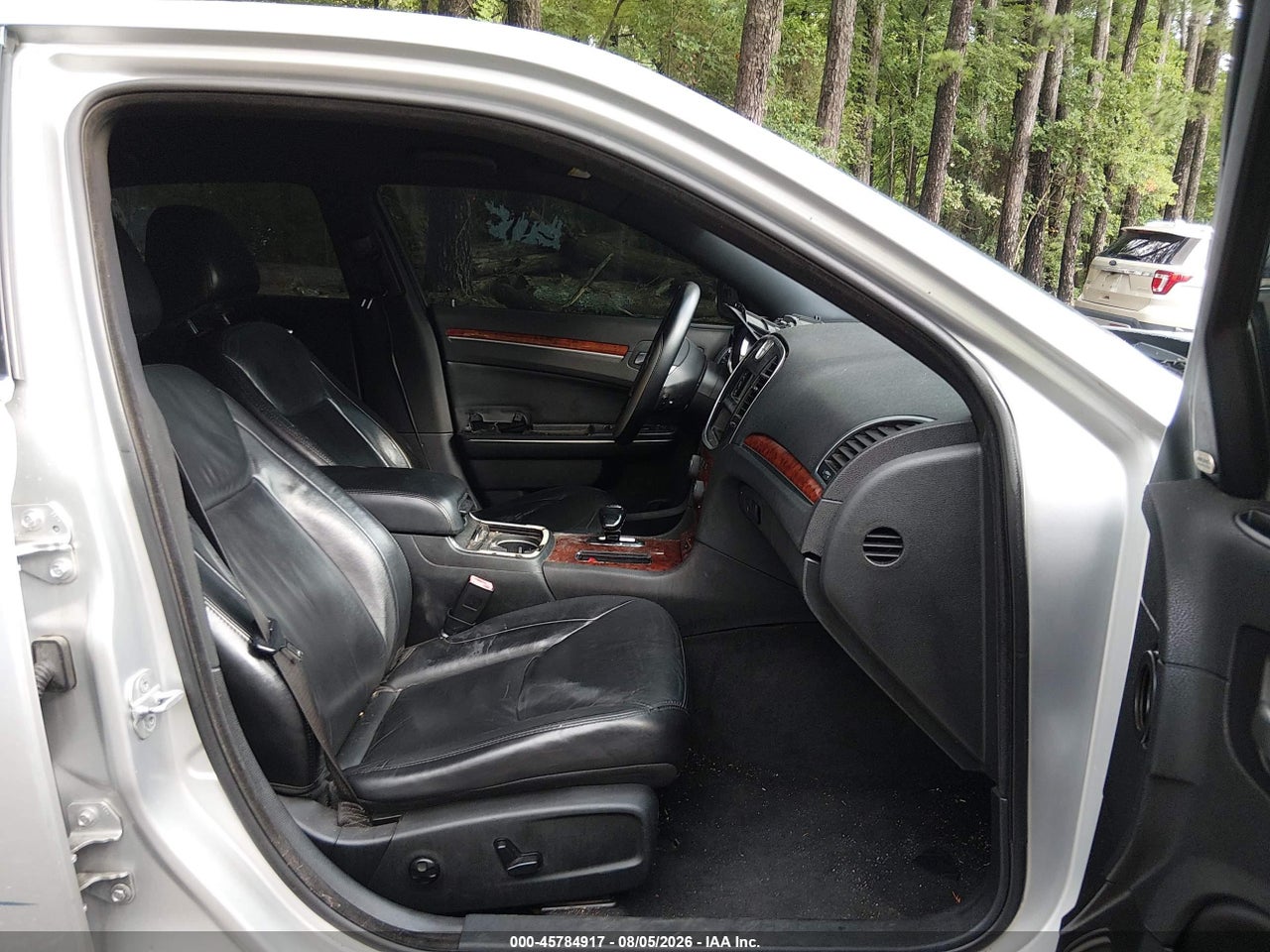 2012 CHRYSLER 300 LIMITED · 5/10