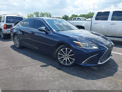 58AD11D1XMU****** · 2021 LEXUS ES 250