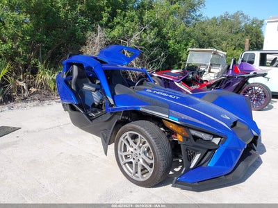 57XAAPHD4N8****** · 2022 POLARIS SLINGSHOT