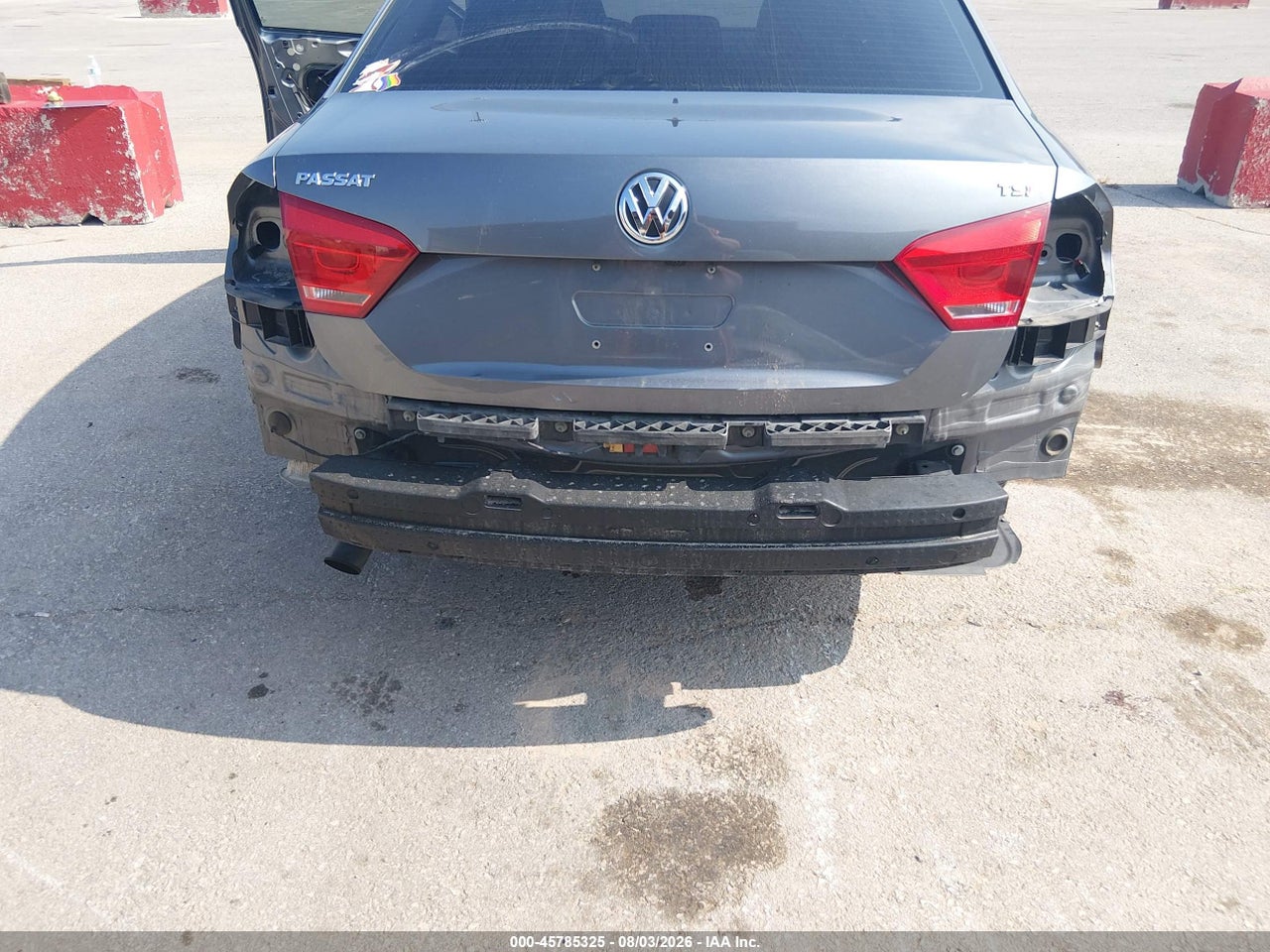 2015 VOLKSWAGEN PASSAT 1.8T LIMITED EDITION · 6/11