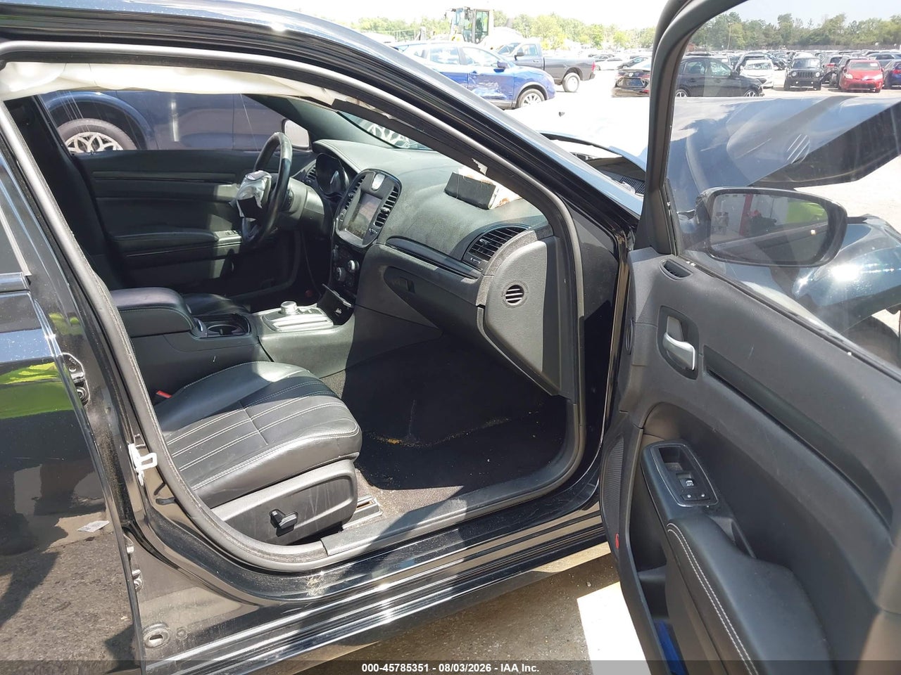 2016 CHRYSLER 300 300S · 5/11