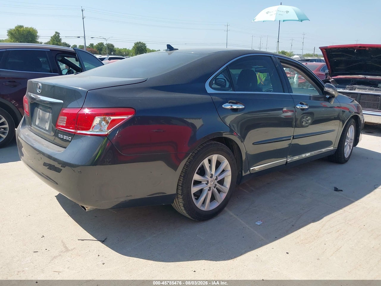2011 LEXUS ES 350 · 4/11
