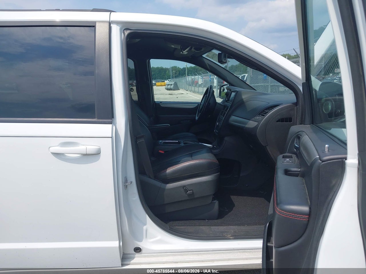 2019 DODGE GRAND CARAVAN GT · 5/11