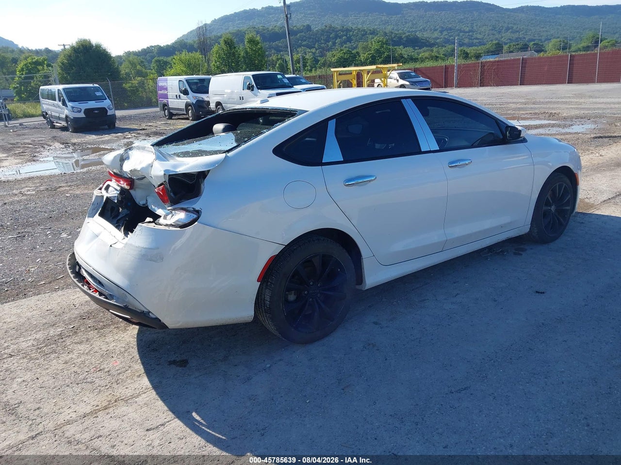 2015 CHRYSLER 200 S · 4/11