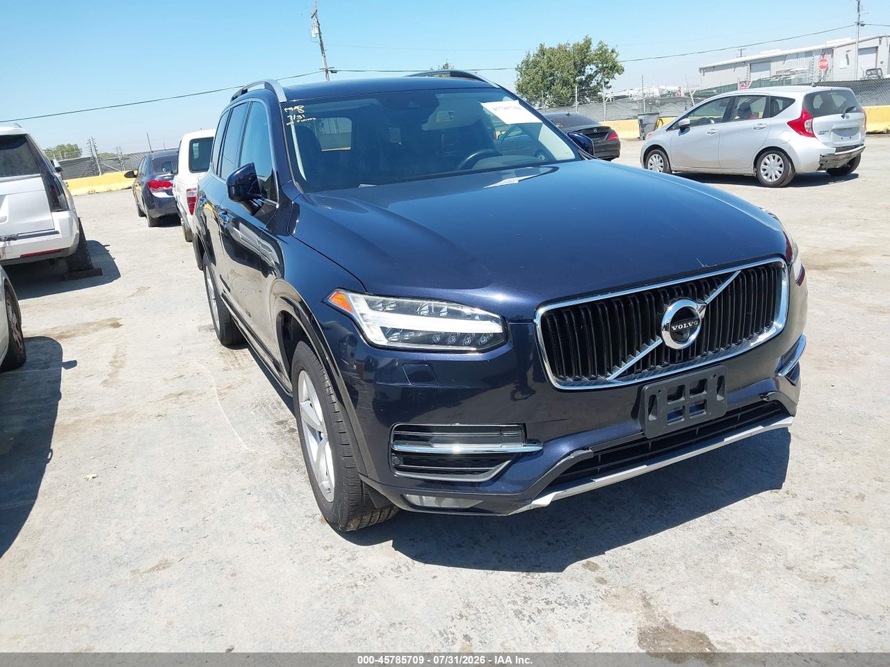 2017 VOLVO XC90 T5 MOMENTUM