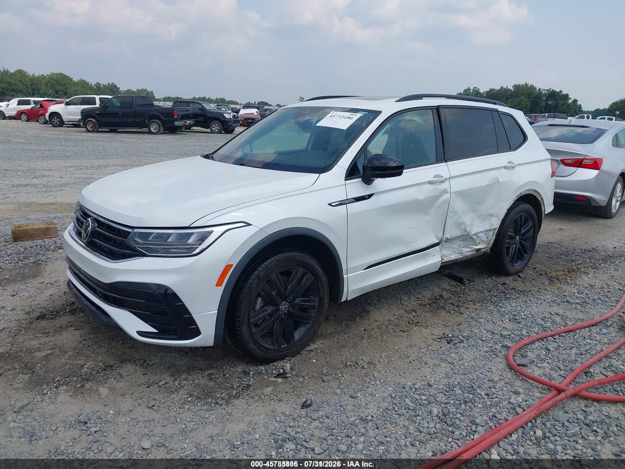 2022 VOLKSWAGEN TIGUAN 2.0T SE R-LINE BLACK · 2/11