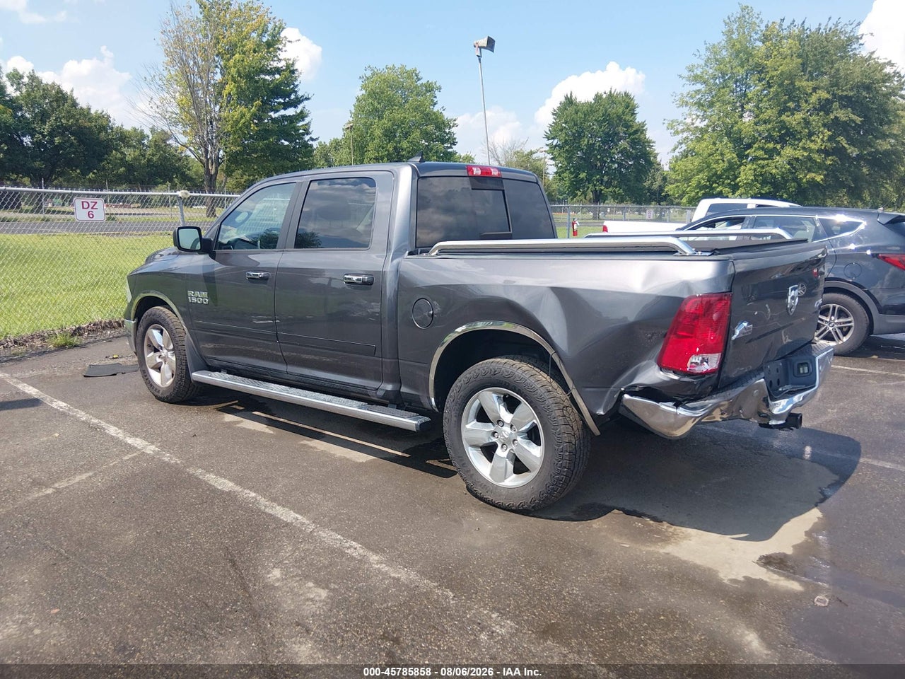 2017 RAM 1500 SLT · 3/11