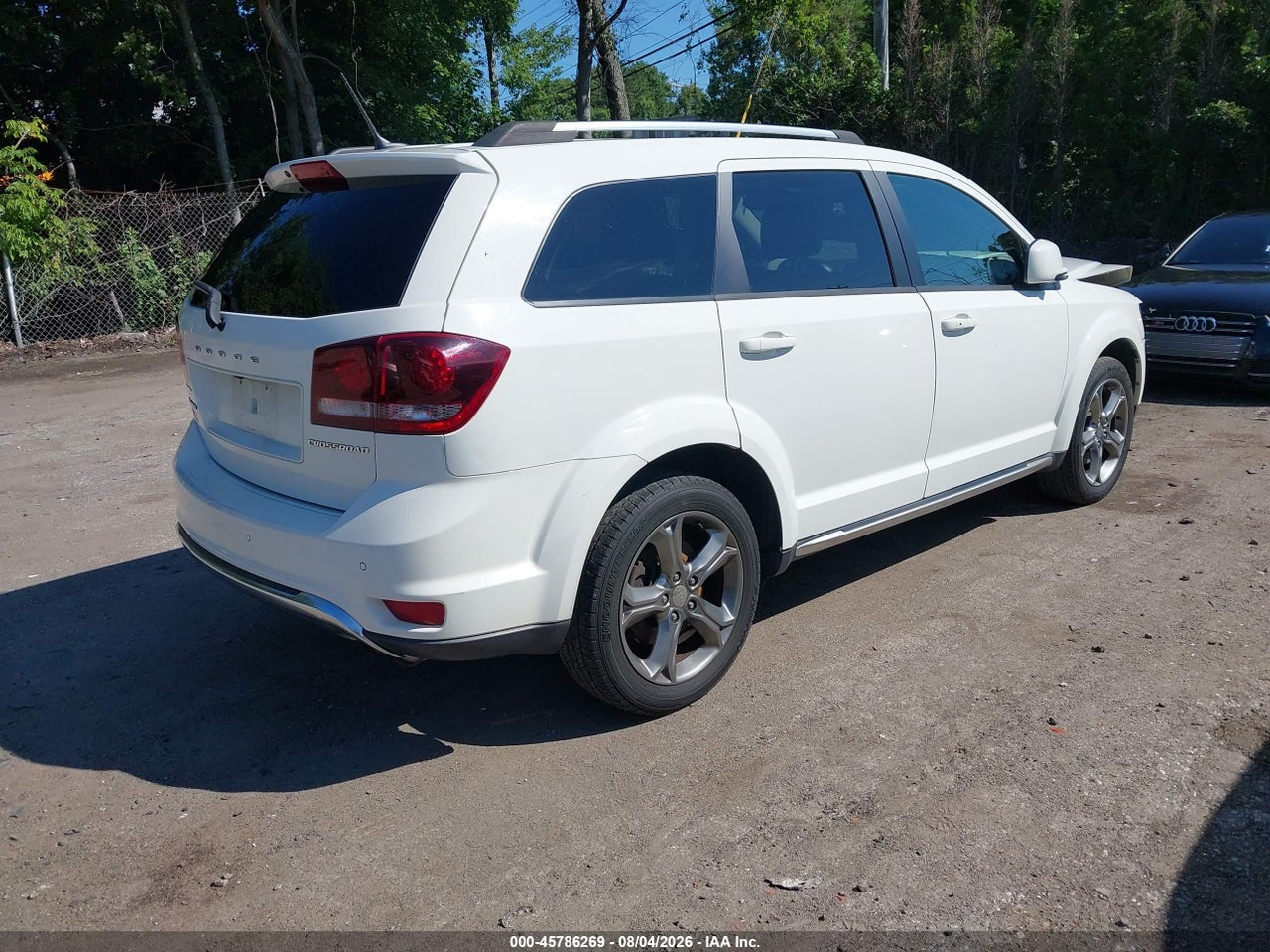 2017 DODGE JOURNEY CROSSROAD PLUS · 4/11