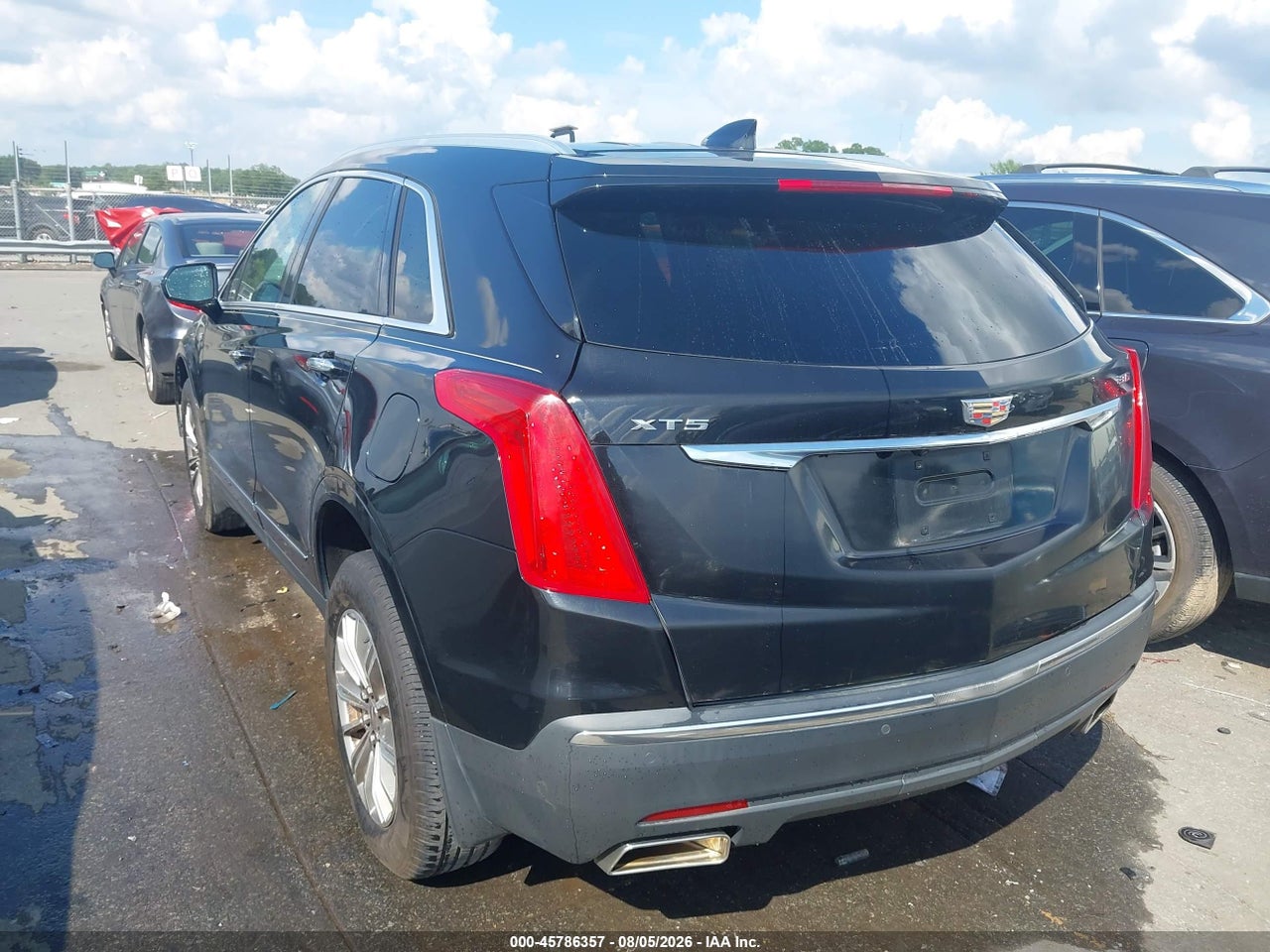 2017 CADILLAC XT5 LUXURY · 3/11