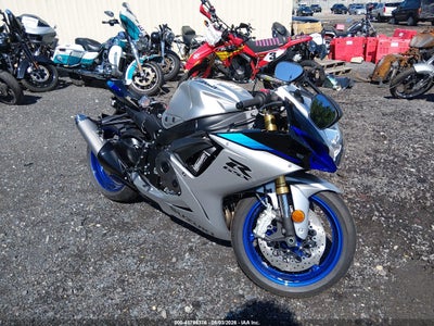 JS1GR7MA3T7****** · 2026 SUZUKI GSX-R750