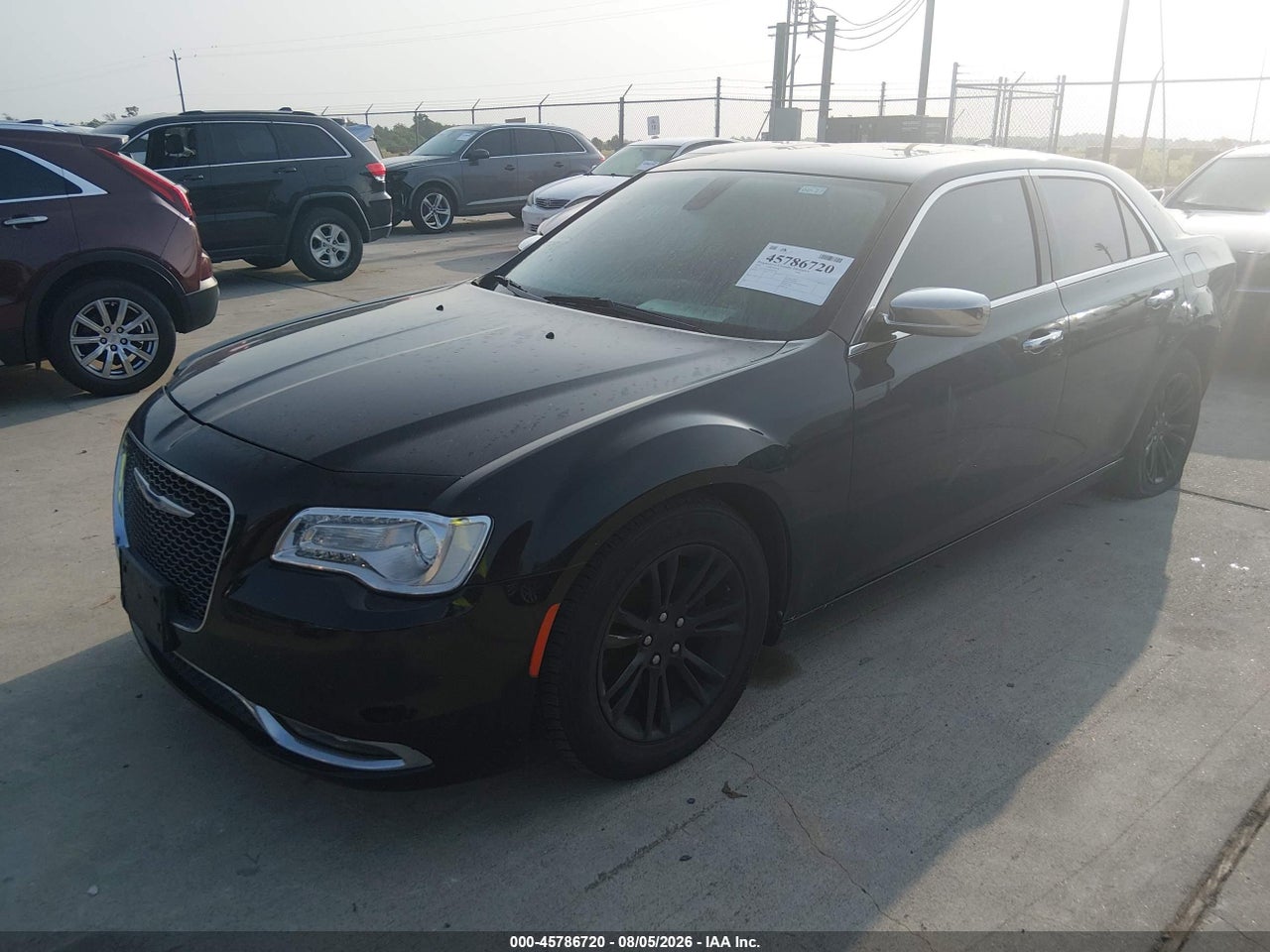 2016 CHRYSLER 300C · 2/11