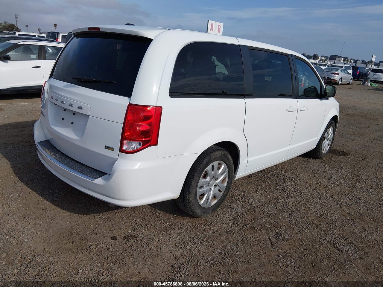 2018 DODGE GRAND CARAVAN SE · 4/11