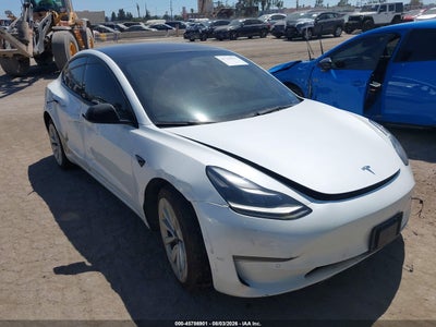 5YJ3E1EA0NF****** · 2022 TESLA MODEL 3 REAR-WHEEL DRIVE