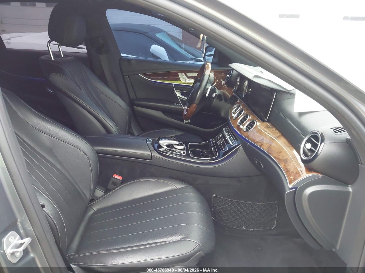 2017 MERCEDES-BENZ E 300 · 5/11