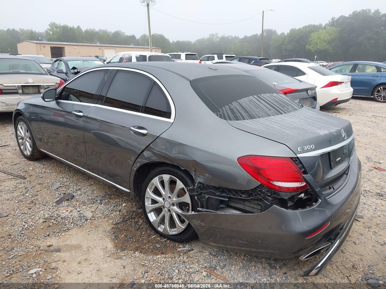2017 MERCEDES-BENZ E 300 · 3/11