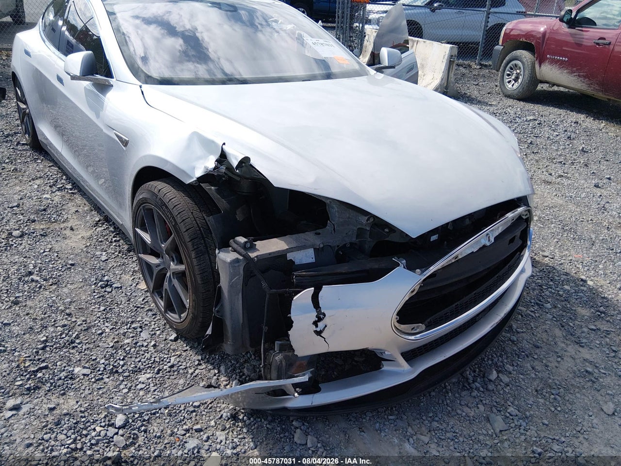 2015 TESLA MODEL S 60/70/85 · 6/10