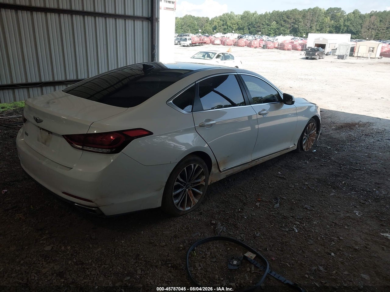 2015 HYUNDAI GENESIS 3.8 · 4/11