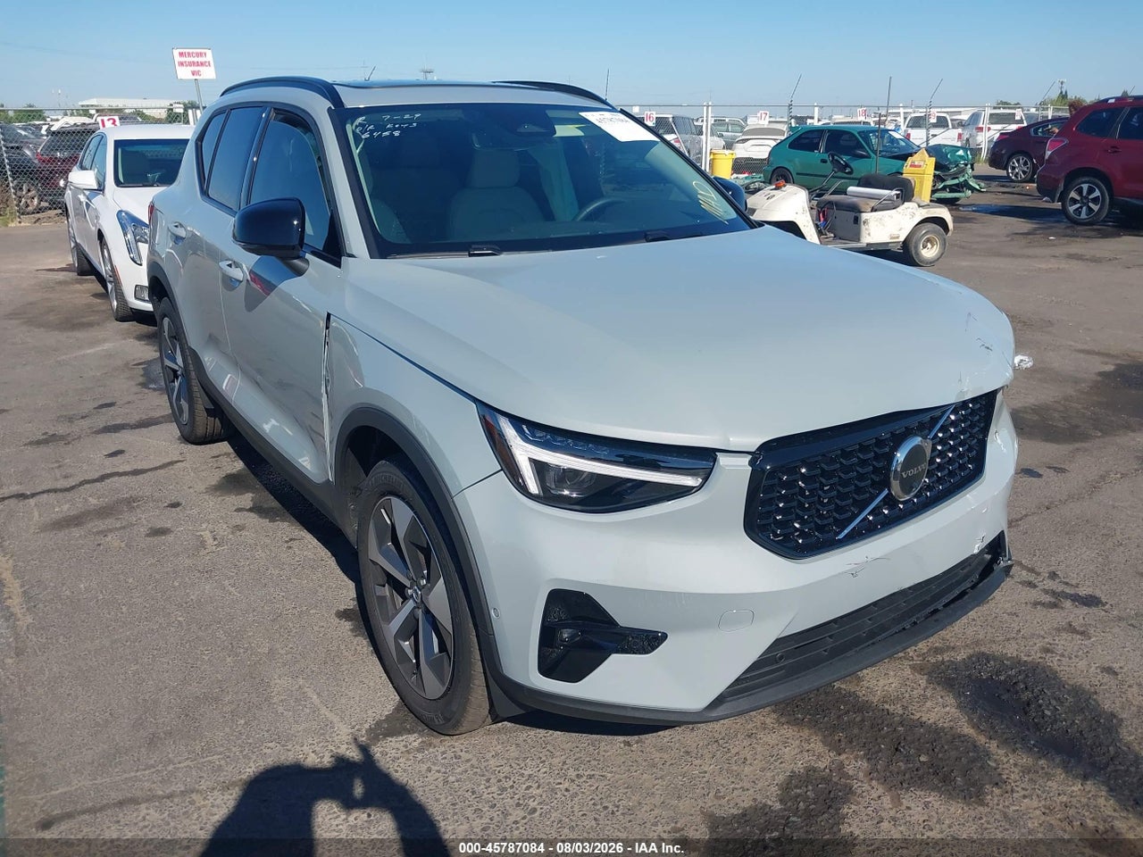 YV4L12UC7T2****** · 2026 VOLVO XC40 PLUS, B5 AWD GAS (MILD HYBRID), DARK