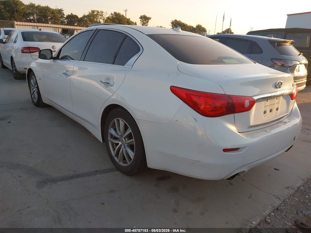 2015 INFINITI Q50 PREMIUM · 3/11