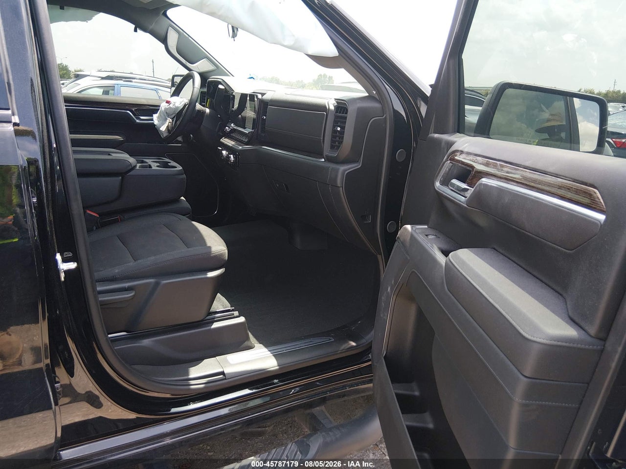 1GTRHCEK9TZ****** · 2026 GMC SIERRA 1500 , STANDARD BED, ELEVATION, RWD · 5/11