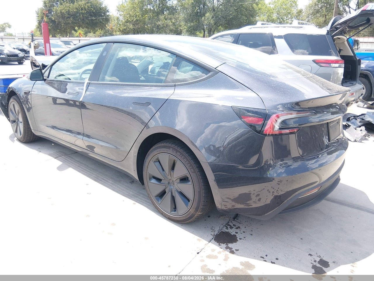2026 TESLA MODEL 3 PREMIUM REAR-WHEEL DRIVE/REAR-WHEEL DRIVE · 3/11