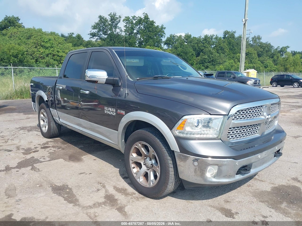 1C6RR7NT0FS****** · 2015 RAM 1500 LARAMIE