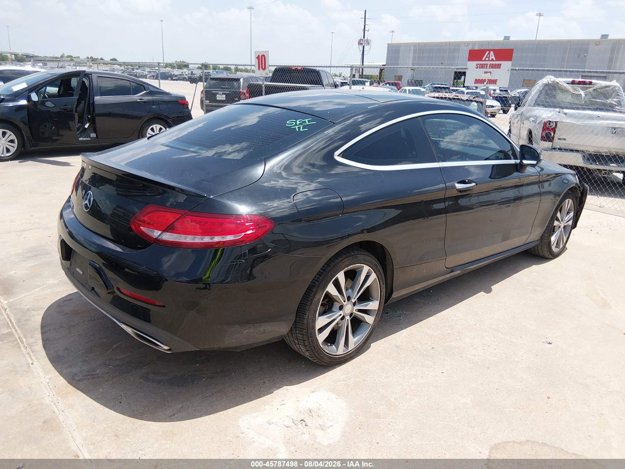 2017 MERCEDES-BENZ C 300   · 4/11