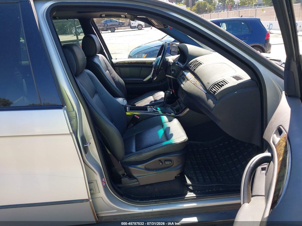 2001 BMW X5 3.0 · 5/11