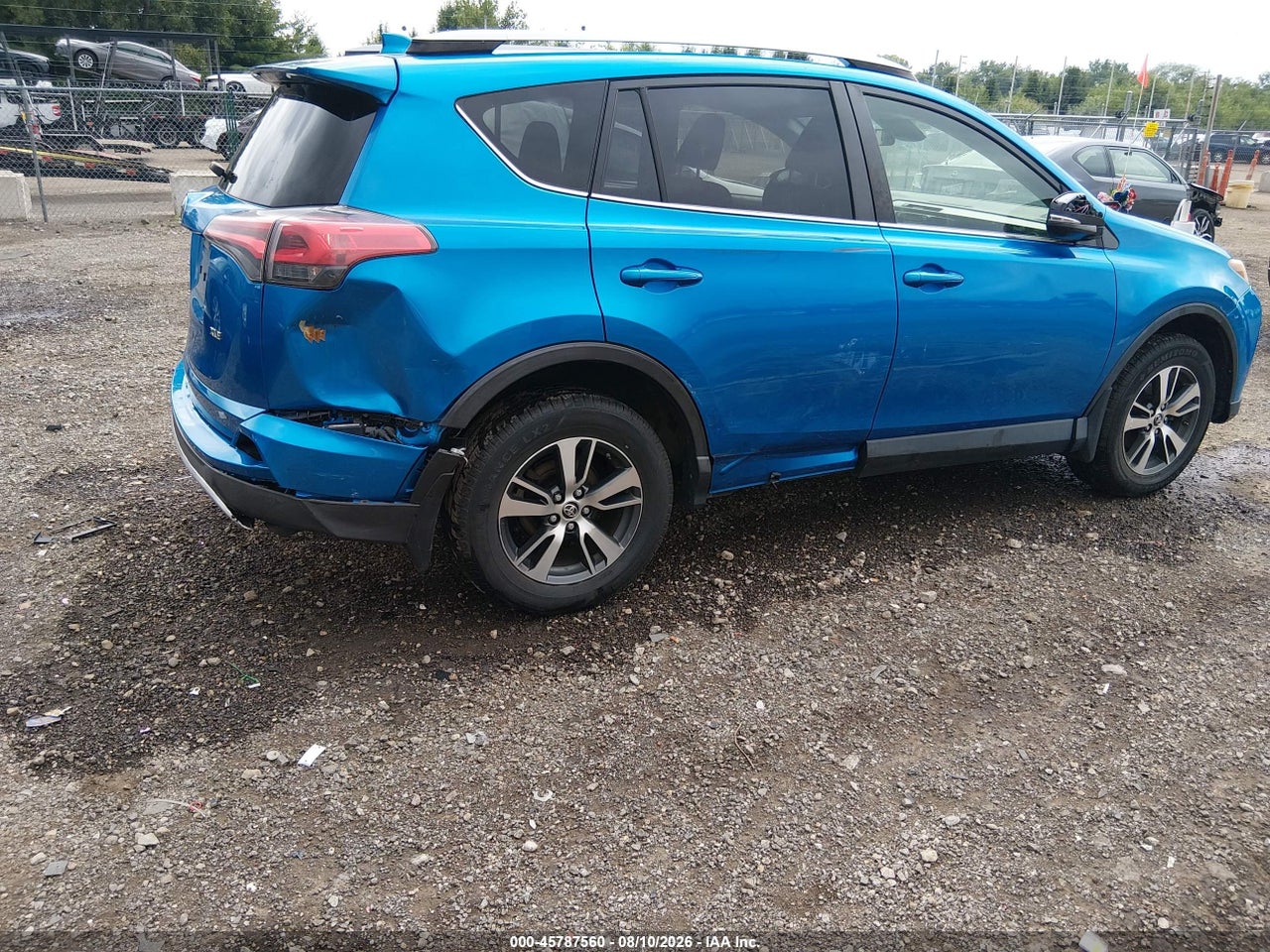 2018 TOYOTA RAV4 XLE · 6/11