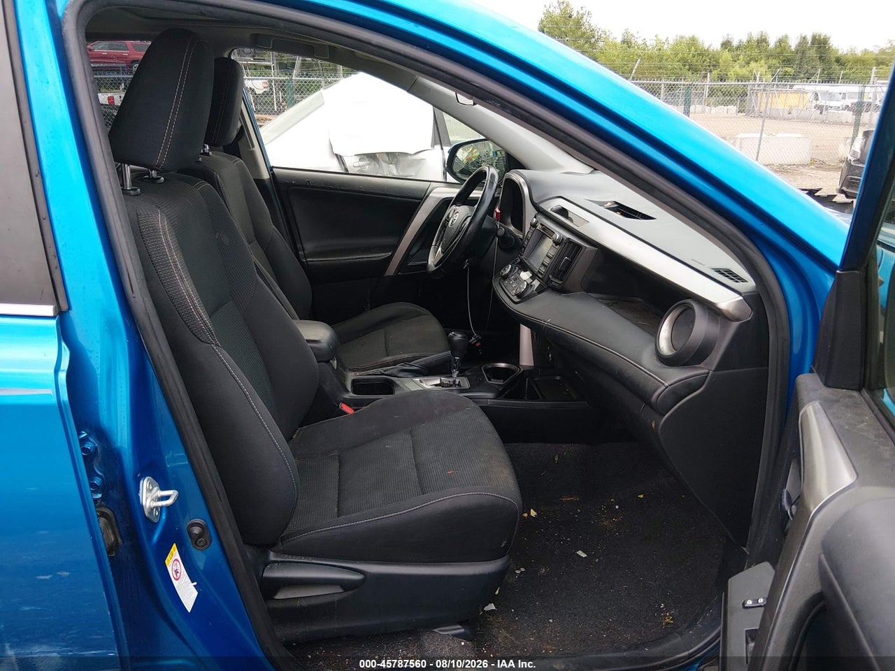 2018 TOYOTA RAV4 XLE · 5/11