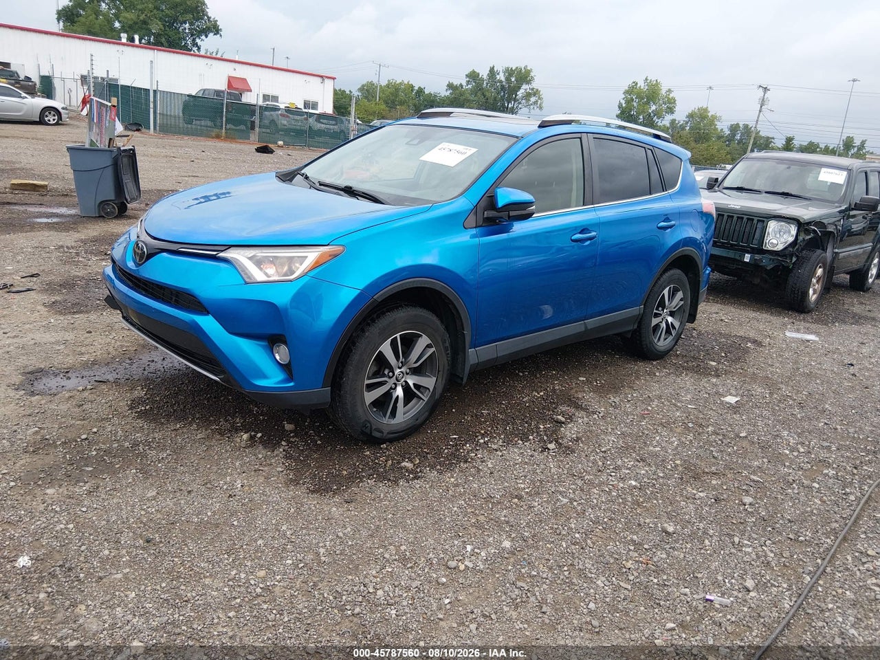 2018 TOYOTA RAV4 XLE · 2/11