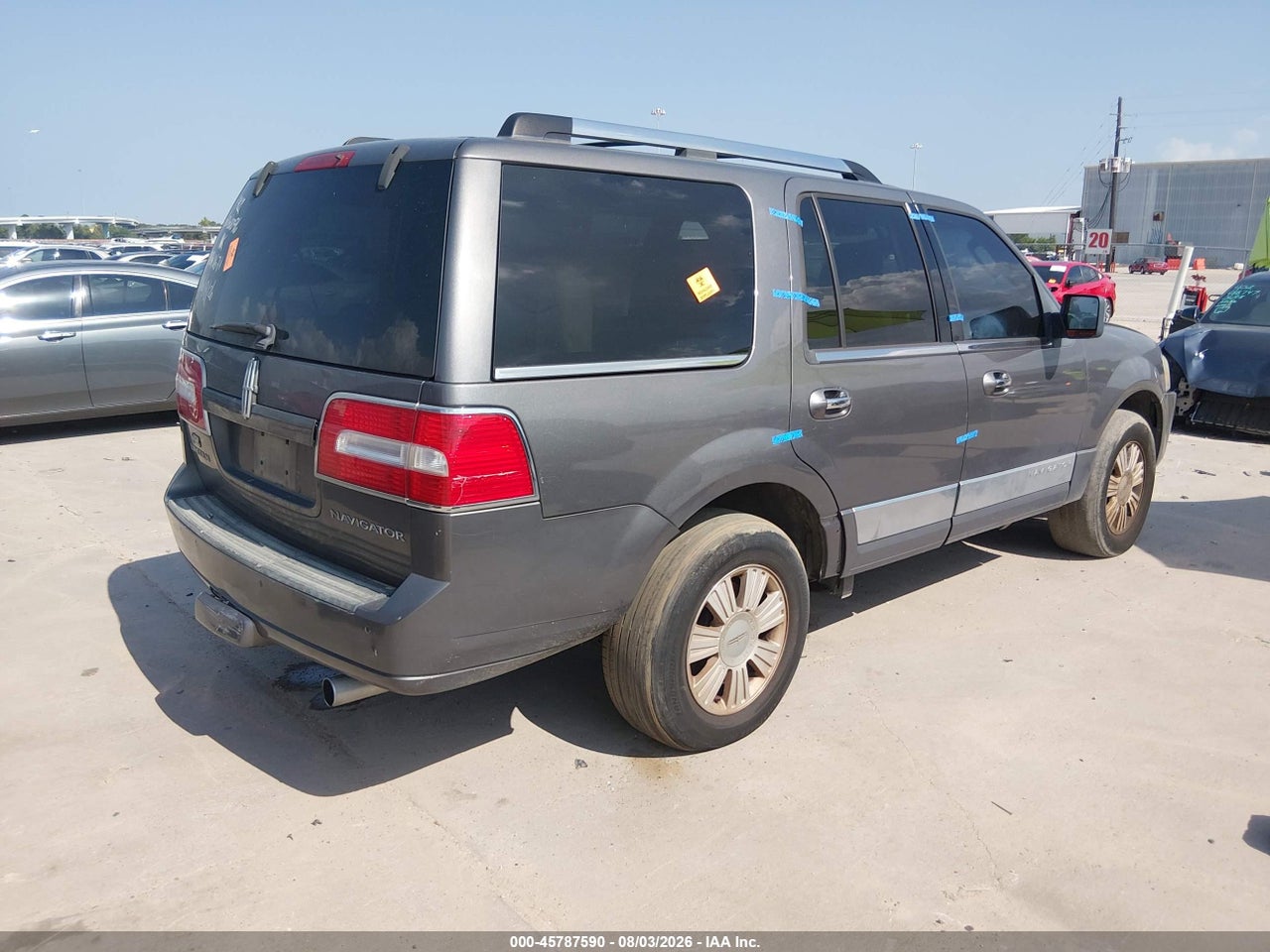 2010 LINCOLN NAVIGATOR · 4/10