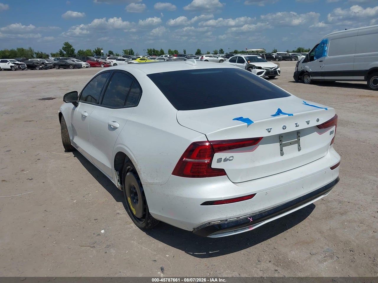 2024 VOLVO S60 B5 CORE DARK THEME · 3/11