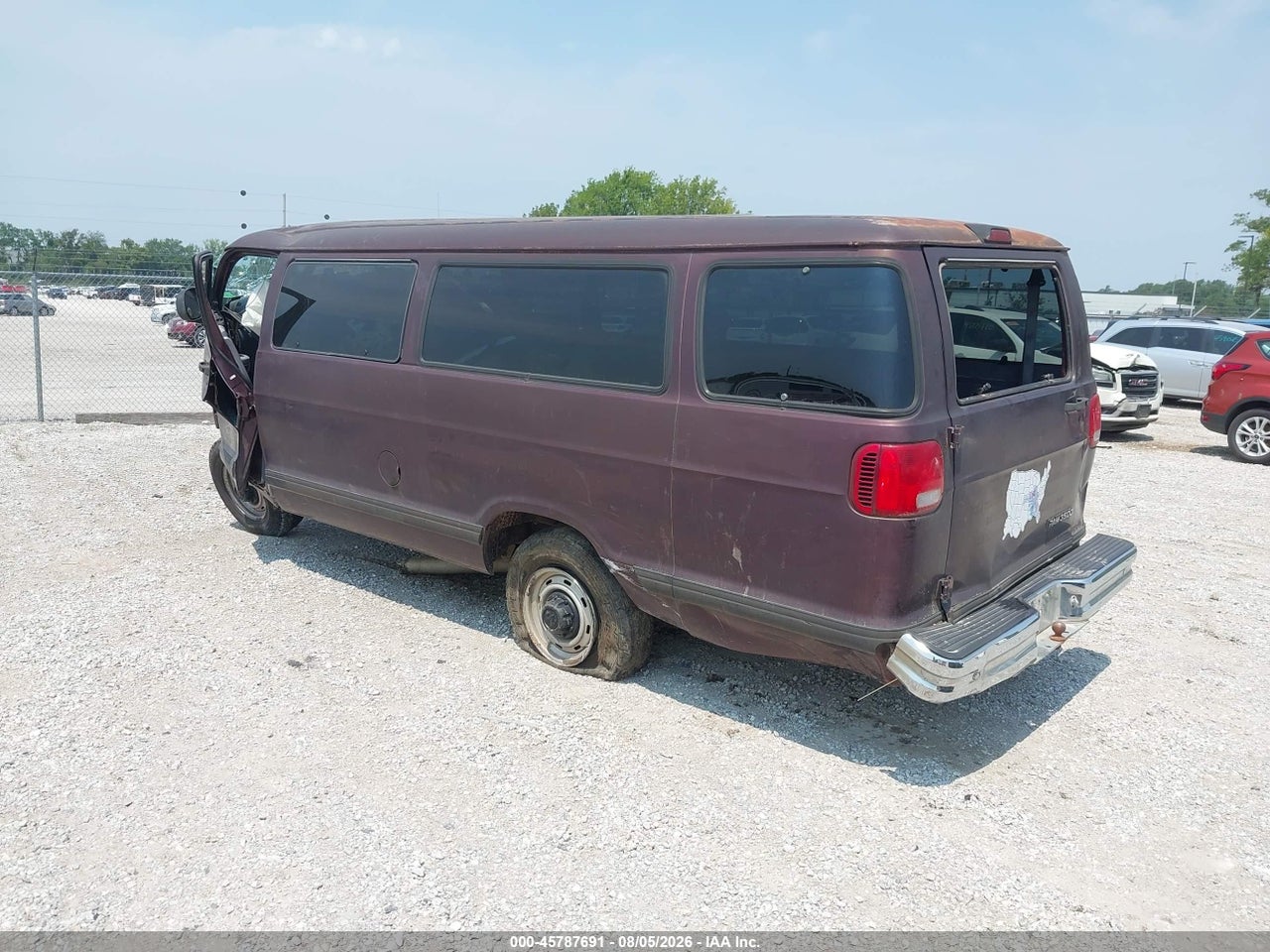 1998 DODGE RAM WAGON VALUE · 3/10