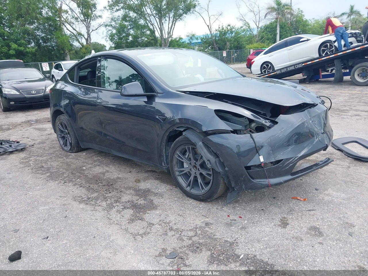 7SAYGDEDXSF****** · 2025 TESLA MODEL Y LONG RANGE DUAL MOTOR REAR-WHEEL DRIVE