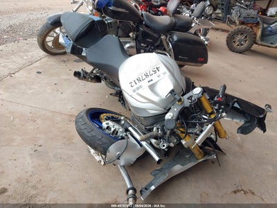 JS1GR7MA5T7****** · 2026 SUZUKI GSX-R750
