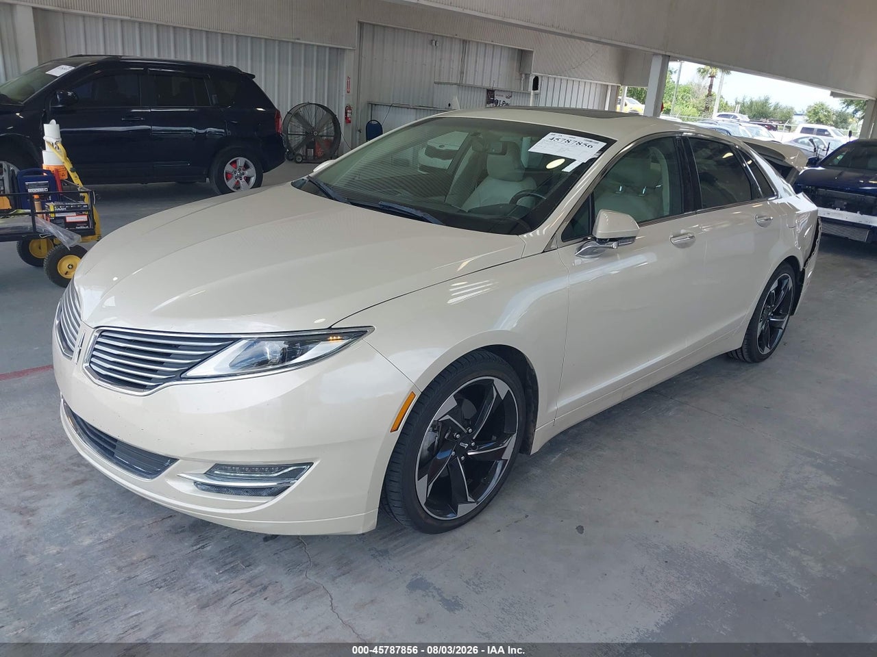 2016 LINCOLN MKZ HYBRID   · 2/11