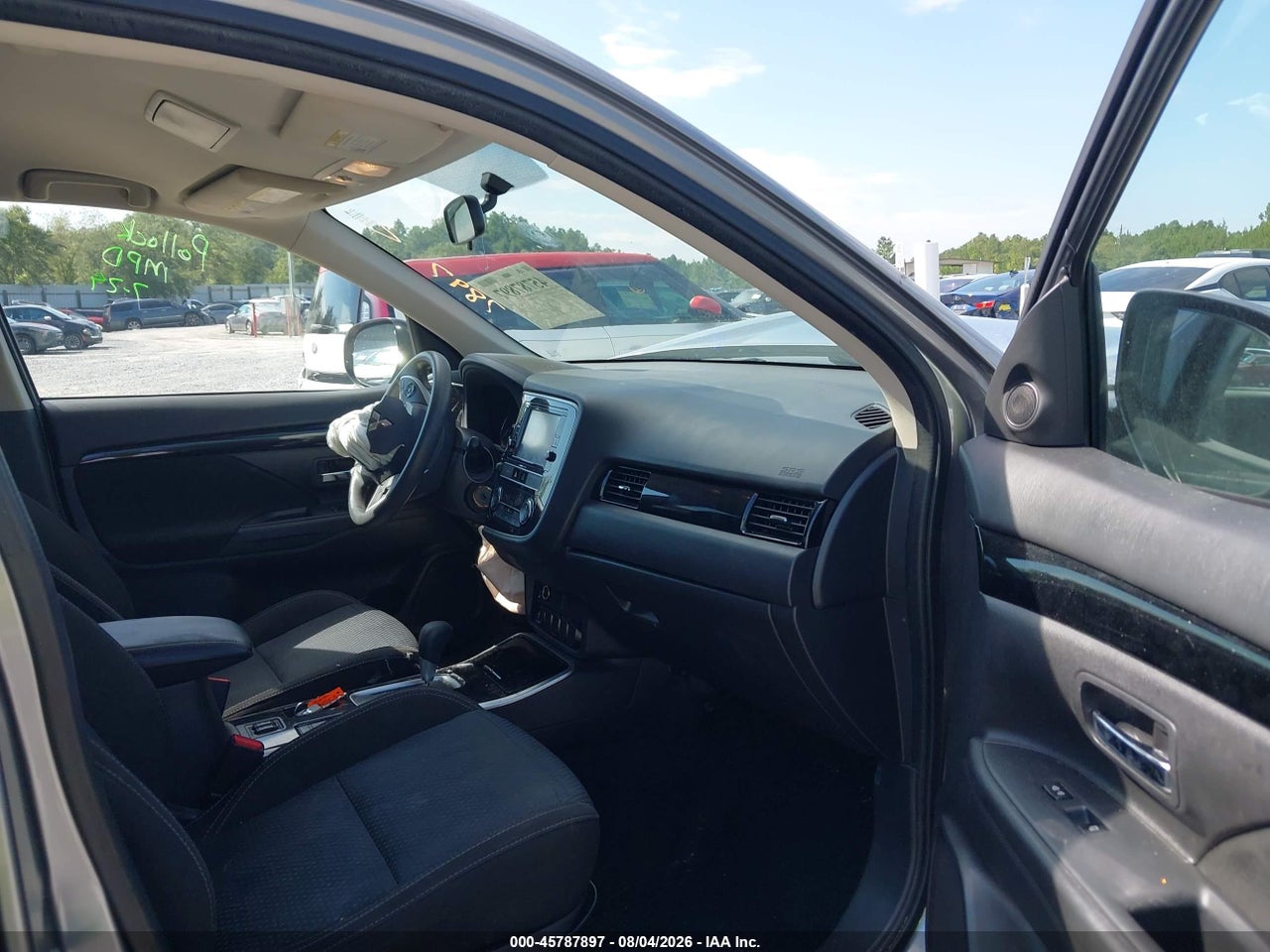 2019 MITSUBISHI OUTLANDER ES · 5/11