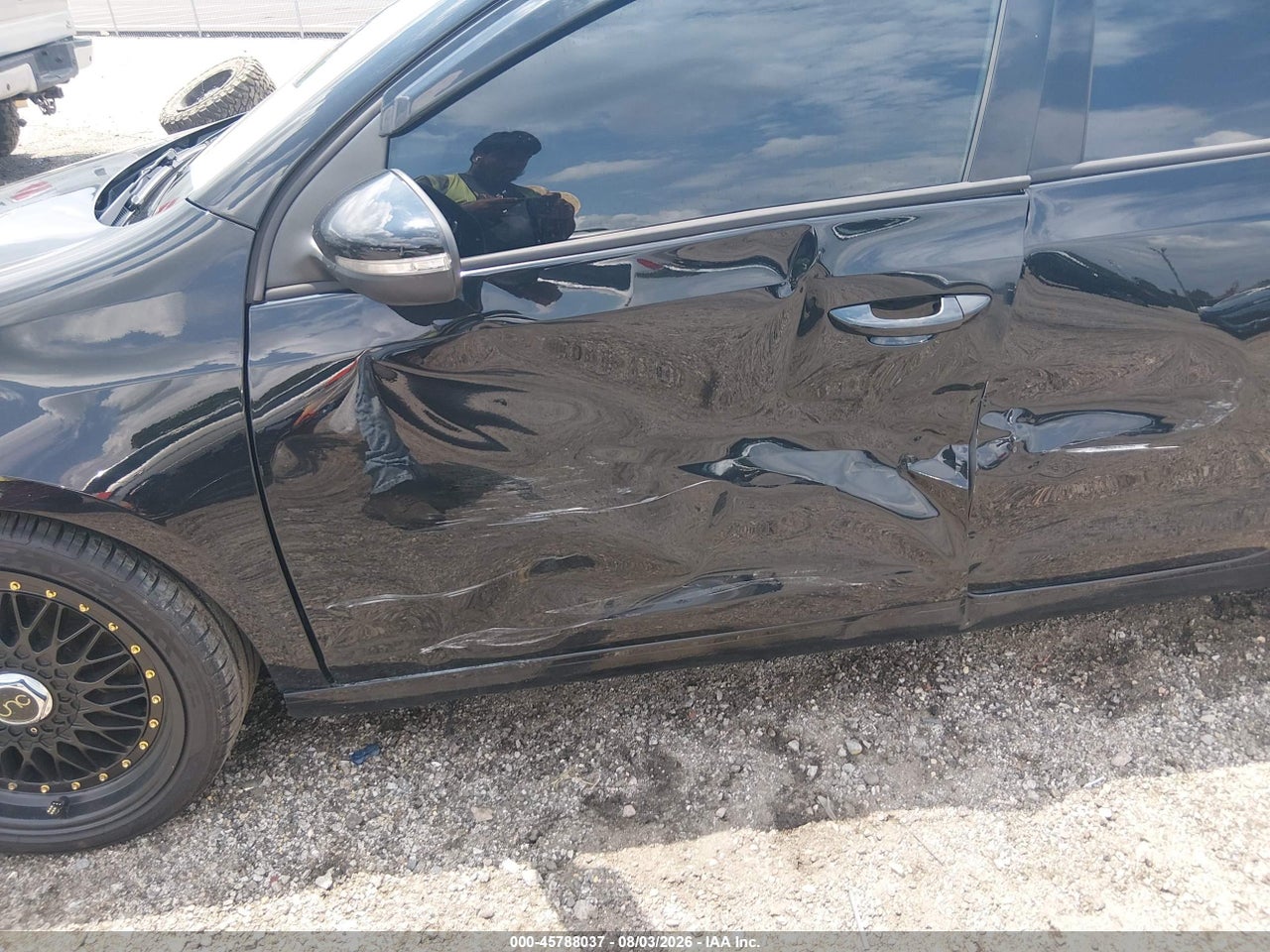 2012 VOLKSWAGEN GOLF 2.5L 4-DOOR · 6/11