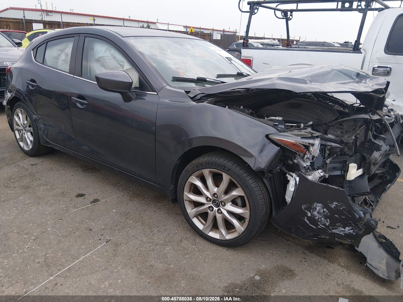 JM1BM1N39G1****** · 2016 MAZDA MAZDA3 S GRAND TOURING