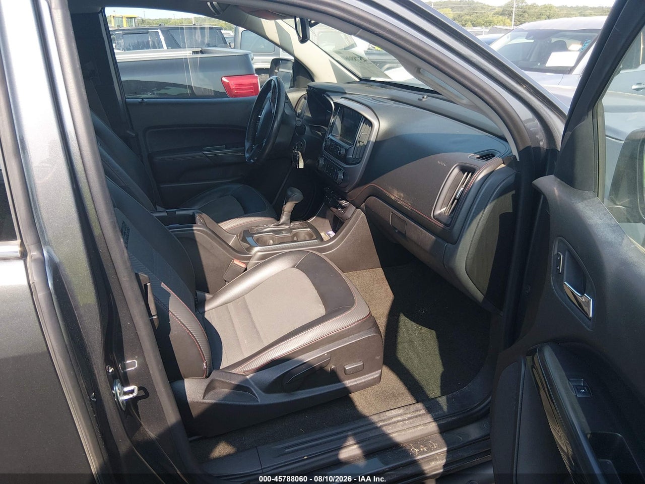 2016 GMC CANYON 4WD SLE · 5/11