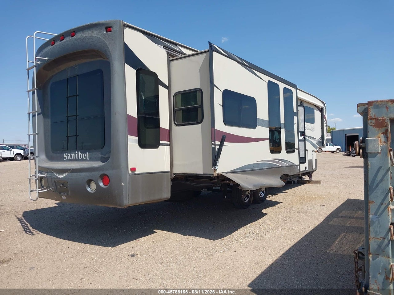 2016 FOREST RIVER SANIBEL 5TH WHEEL 40' · 4/11